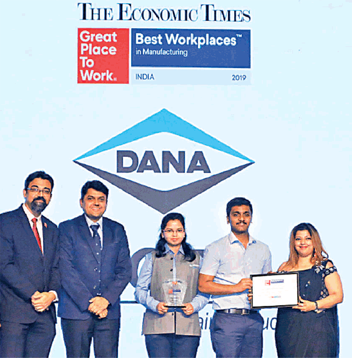 ANANDGroupIndia's tweet photo. It’s a proud moment for ANAND Group as #GabrielIndia, #SpicerIndia & #MAHLEANANDFilterSystems have been recognised amongst the top 25 companies in India as “Best Workplaces in Manufacturing - 2019” by Great Place To Work®. #ANANDAchievers #ThePowerofPartnership #ThePowerofPeople https://t.co/Wh2BlvLsKj