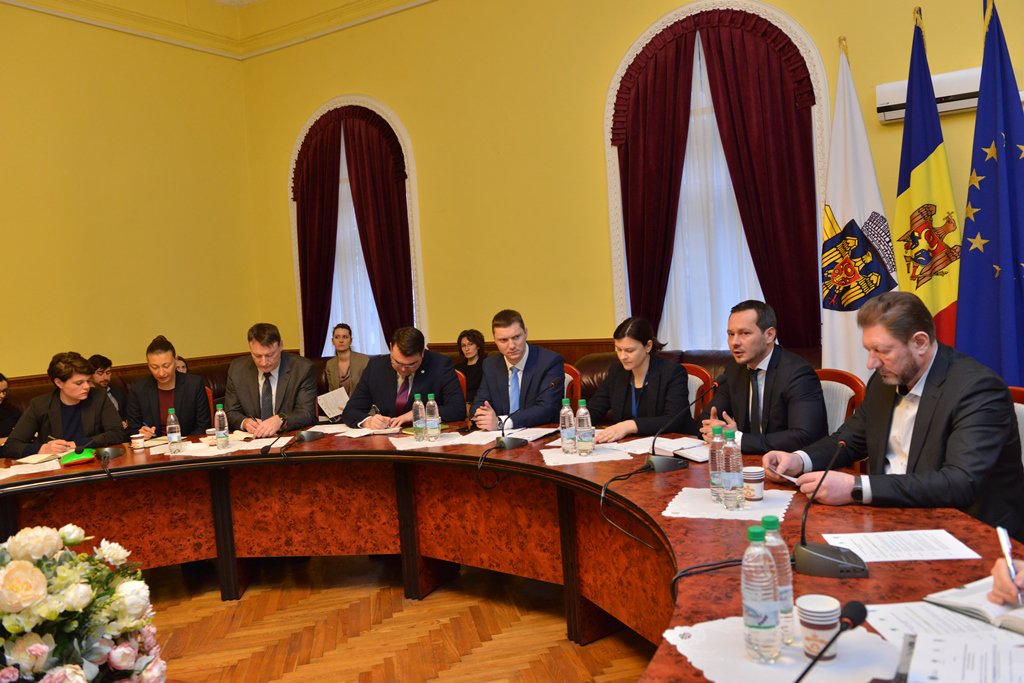 UNDPMoldova's tweet image. #Chisinau develops its very first Urban Mobility Plan, with UNDP #psilab support. 
bit.ly/2UsCf4p