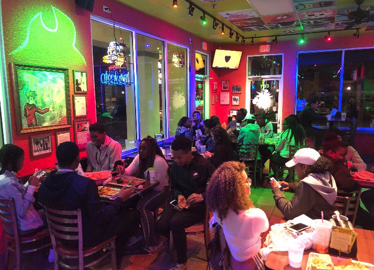 fauorientation's tweet photo. Thank you to everyone who came out to Tijuana Flats to support the OLs! #GoOwls https://t.co/wqvbyCgl6S