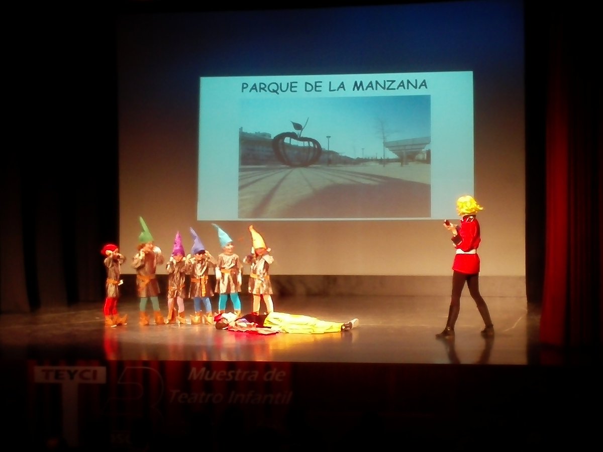 Esta tarde el #TEYCIBOSCO estará en directo en <a href="/Aragonenabierto/">Aragón en abierto</a> <a href="/aragontv/">Aragón TV</a> sobre las 19h de la tarde... Si estás en casa y te gusta el teatro... ¡No te lo pierdas! ;)
<a href="/SalesianosSMX/">Salesianos SMX - #UnSueñoParaTi</a> <a href="/lapasionhuesca/">La Pasión Huesca</a> <a href="/BoscosHuesca/">CB BOSCOS HUESCA</a> <a href="/ClubAmigosCJ/">Club Amigos CJ</a> <a href="/SalesianosMZN/">Salesianos Monzón</a> <a href="/salesianosZAR/">Salesianos Zaragoza - #SomosFuturo</a> <a href="/SalesianosLAM/">Salesianos LaAlmunia</a>