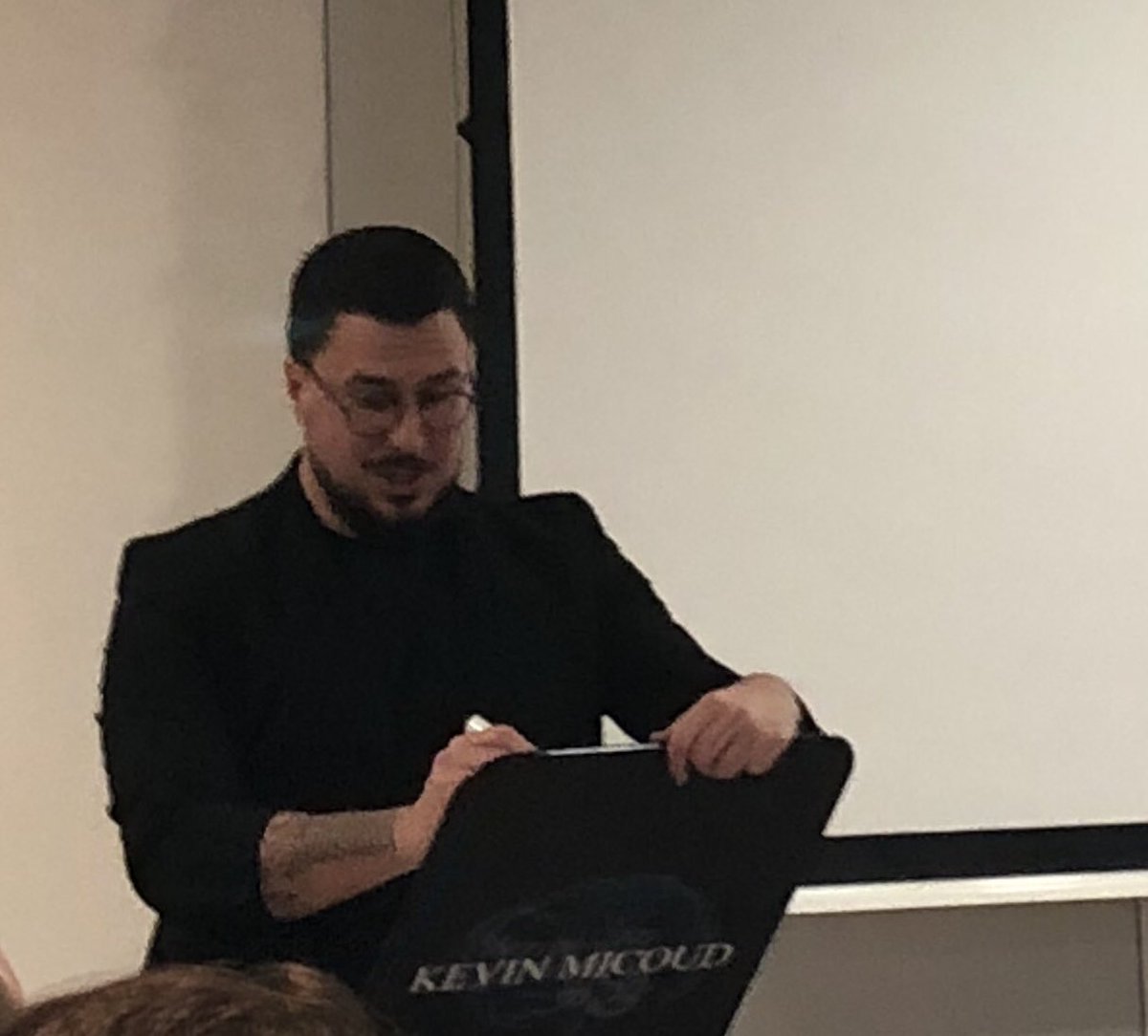 jcQualitystreet's tweet image. Intervention à la plénière groupe de mon client #cultureagile #coachingagile avec comme icebreaker un guest de classe internationale @KevinMicoud #mentaliste #agilité