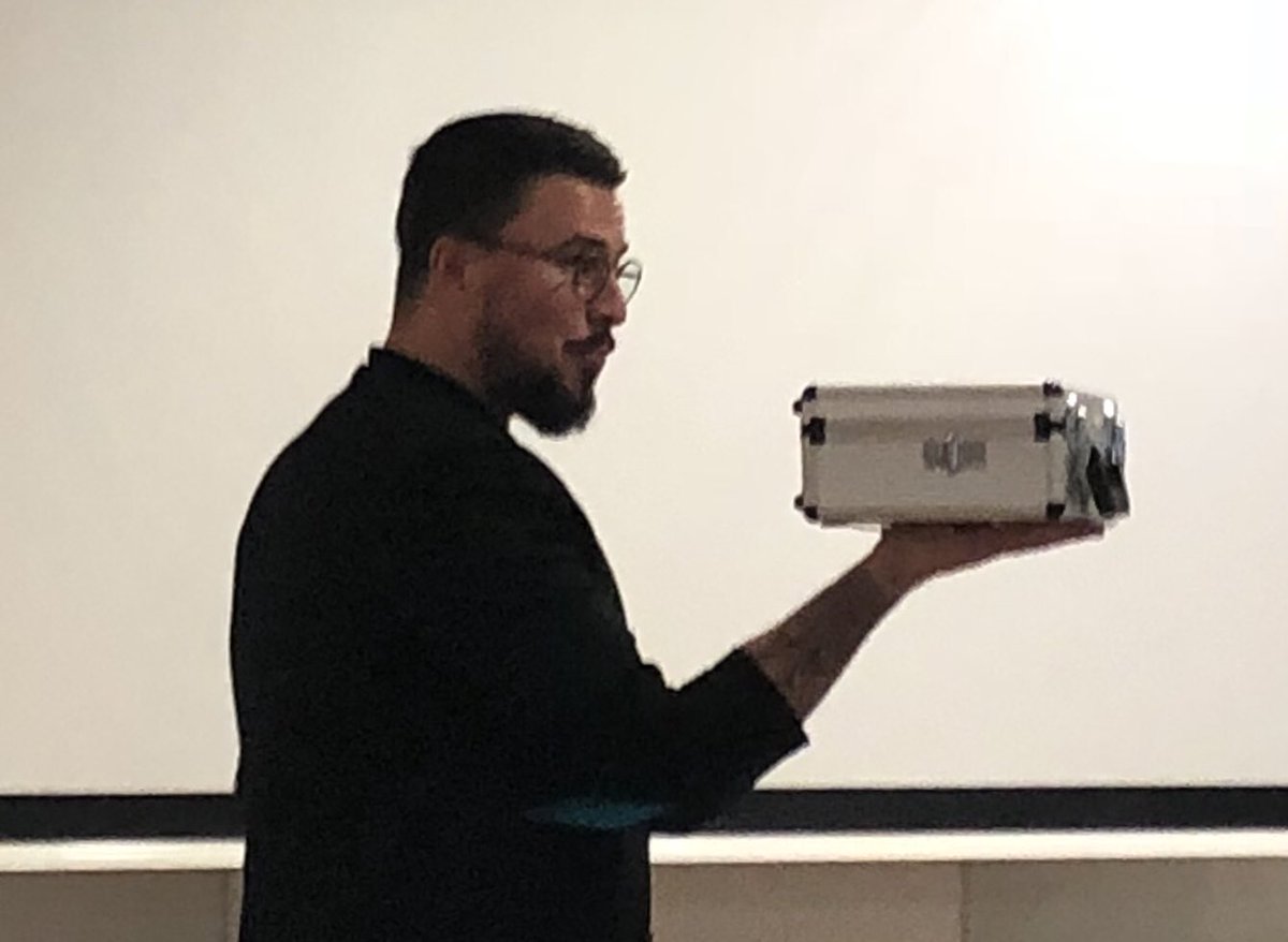 jcQualitystreet's tweet image. Intervention à la plénière groupe de mon client #cultureagile #coachingagile avec comme icebreaker un guest de classe internationale @KevinMicoud #mentaliste #agilité