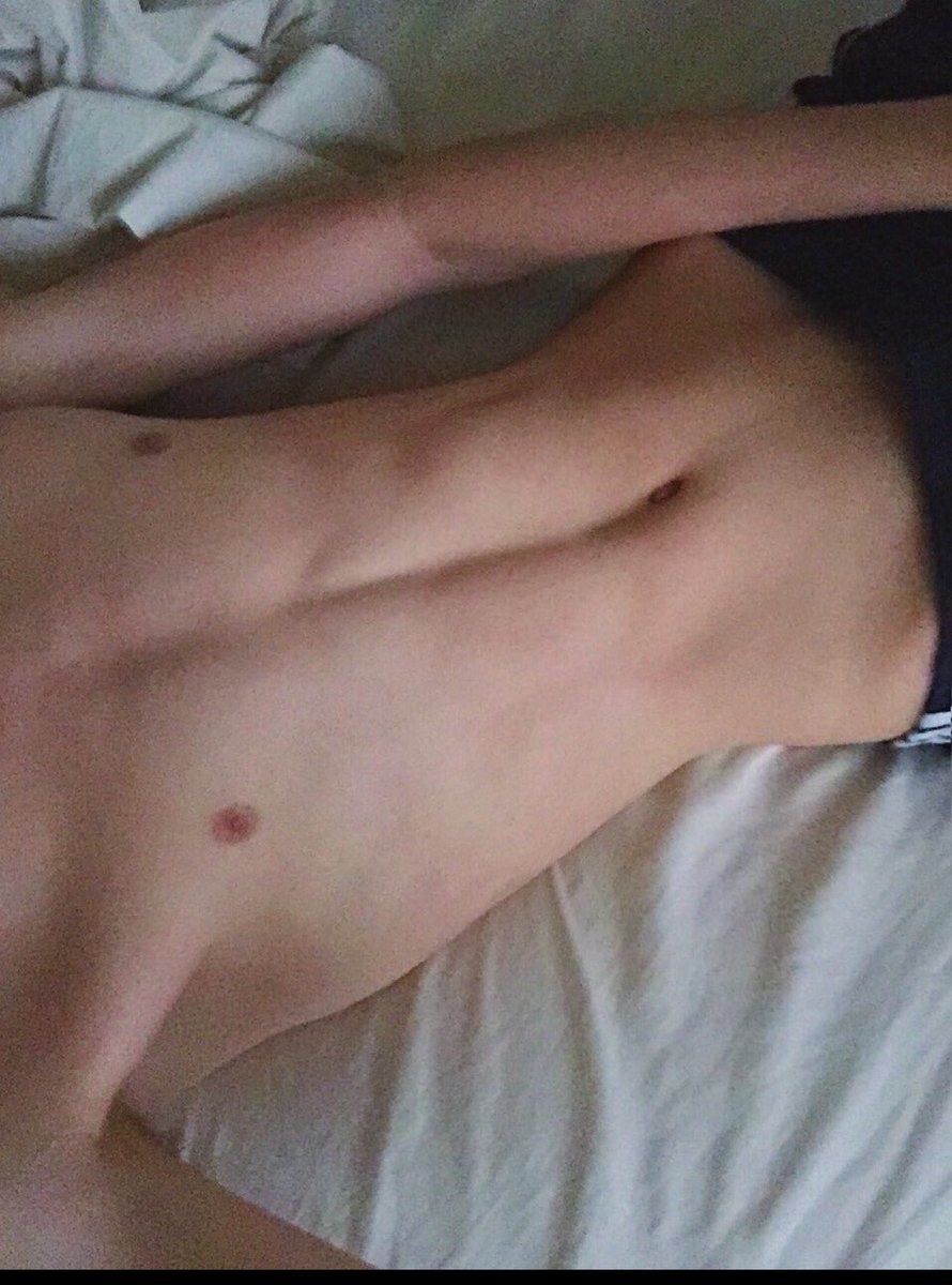 OngNielFan_'s tweet photo. [Pls RT] #ฟิคเนียลอง #เนียลอง 🔞

👉🏼[OS :AU] Bottom X Bottom 🔞 

Tag 👉🏼  #OSFan_ 

🔒📍https://t.co/DDLuDkf9Wc

🔐 Pass : ชื่อเรื่องภาษาอังกฤษตัวพิมพ์เล็��� 13 ตัวติดกัน

Ps.อ่านแล้วฝากสกรีมแท็ก #OSFan_ ด้วยนะคะ //เรทแรงอยู่นะคะ กราบ🙏🏼 https://t.co/r0VKnIDzlC