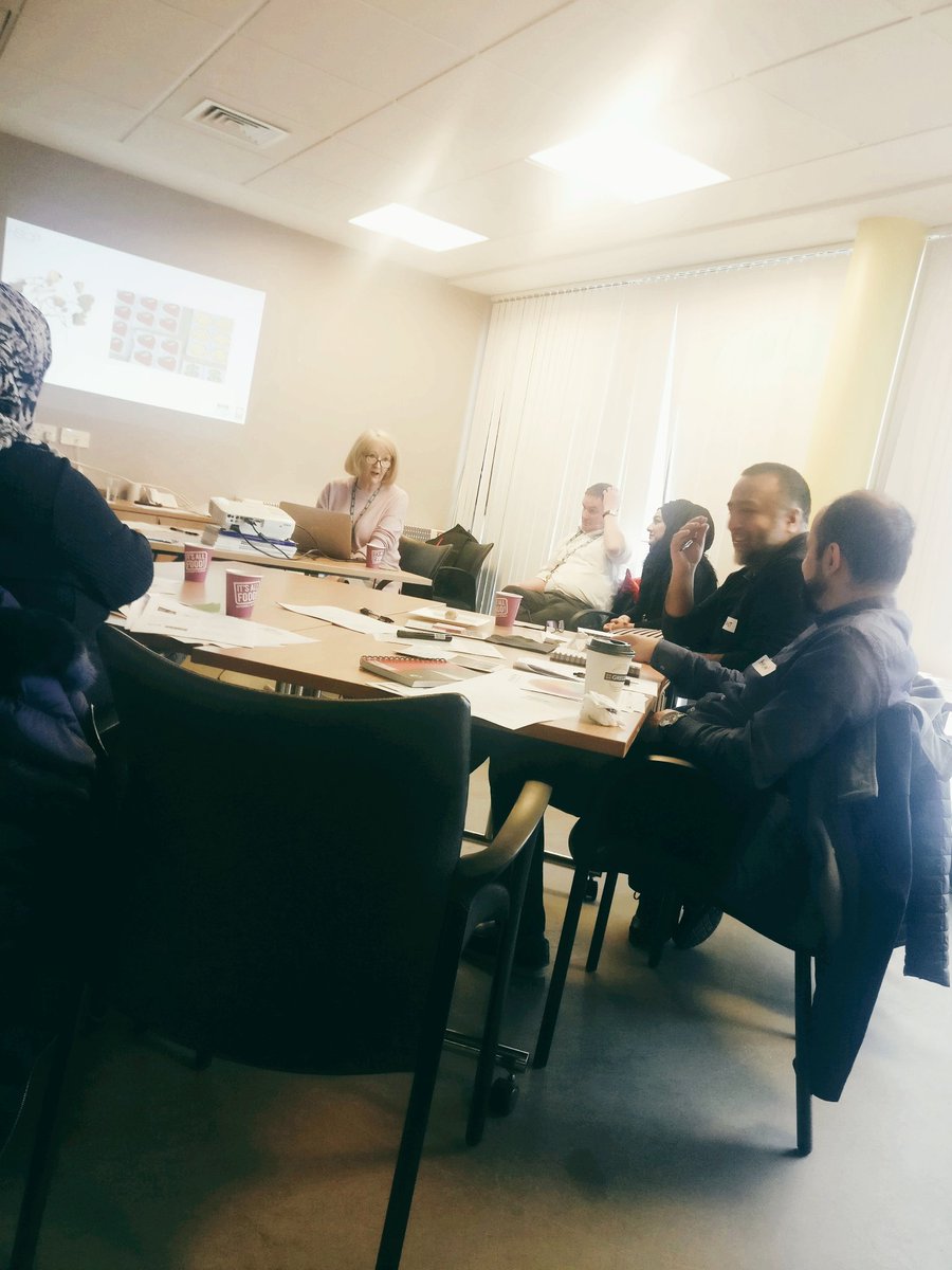 MCASScot's tweet photo. @MCASScot delivering the very first #Training of its kind!!

Alcohol and Drugs Awareness Training to Faith and Community leaders in #Partnership with Glasgow City HSCP, @NHS_HS and 
Addictions &amp; Drugs Partnership!!

Great turnout &amp; more to come..

#BMEDrugAwareness 
#FaithWorks https://t.co/lVJ3KImx07