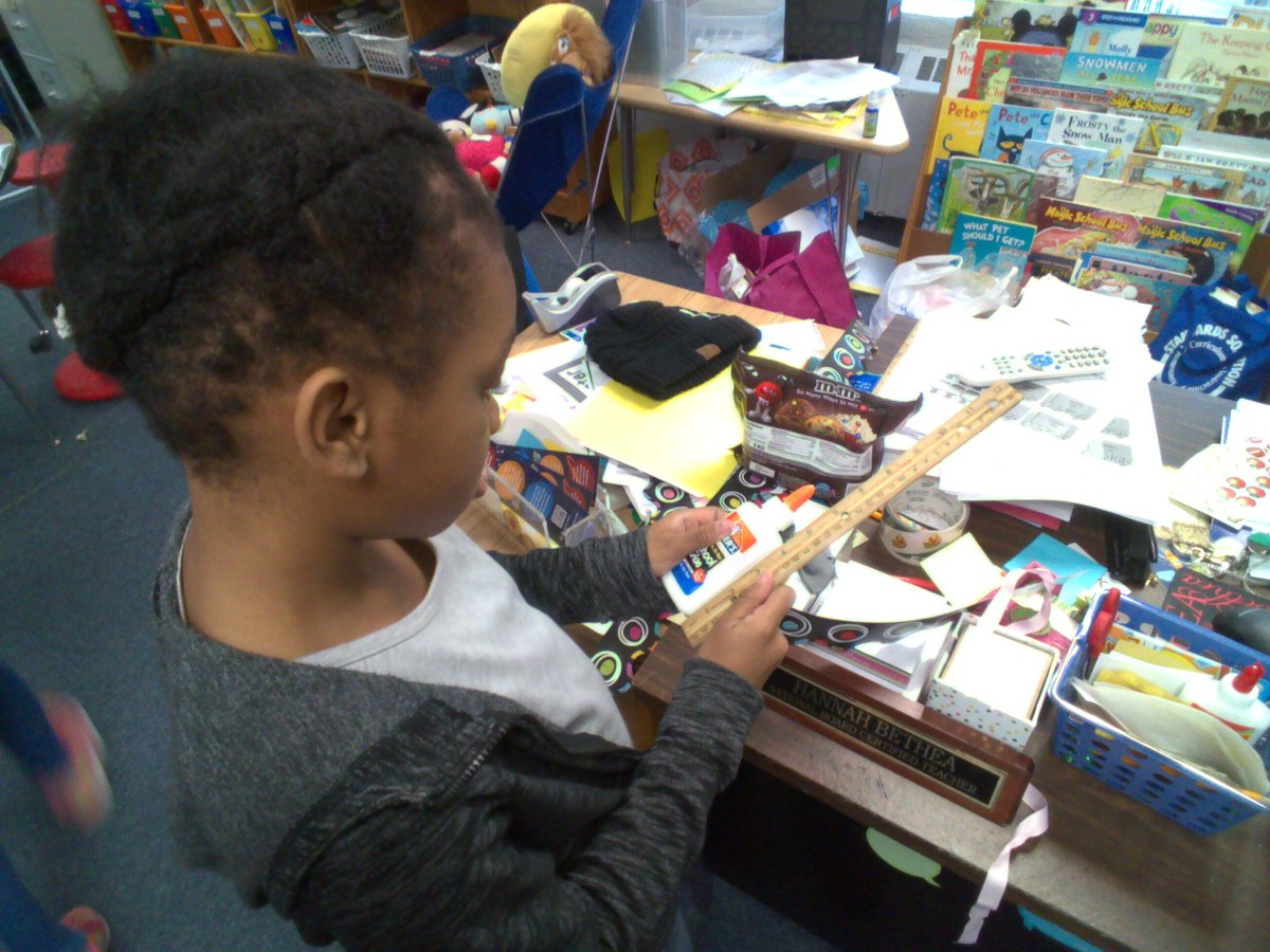 Measuring real world objects in second grade! <a href="/here_is_hannah/">Hannah Bethea</a> #ROCKmath