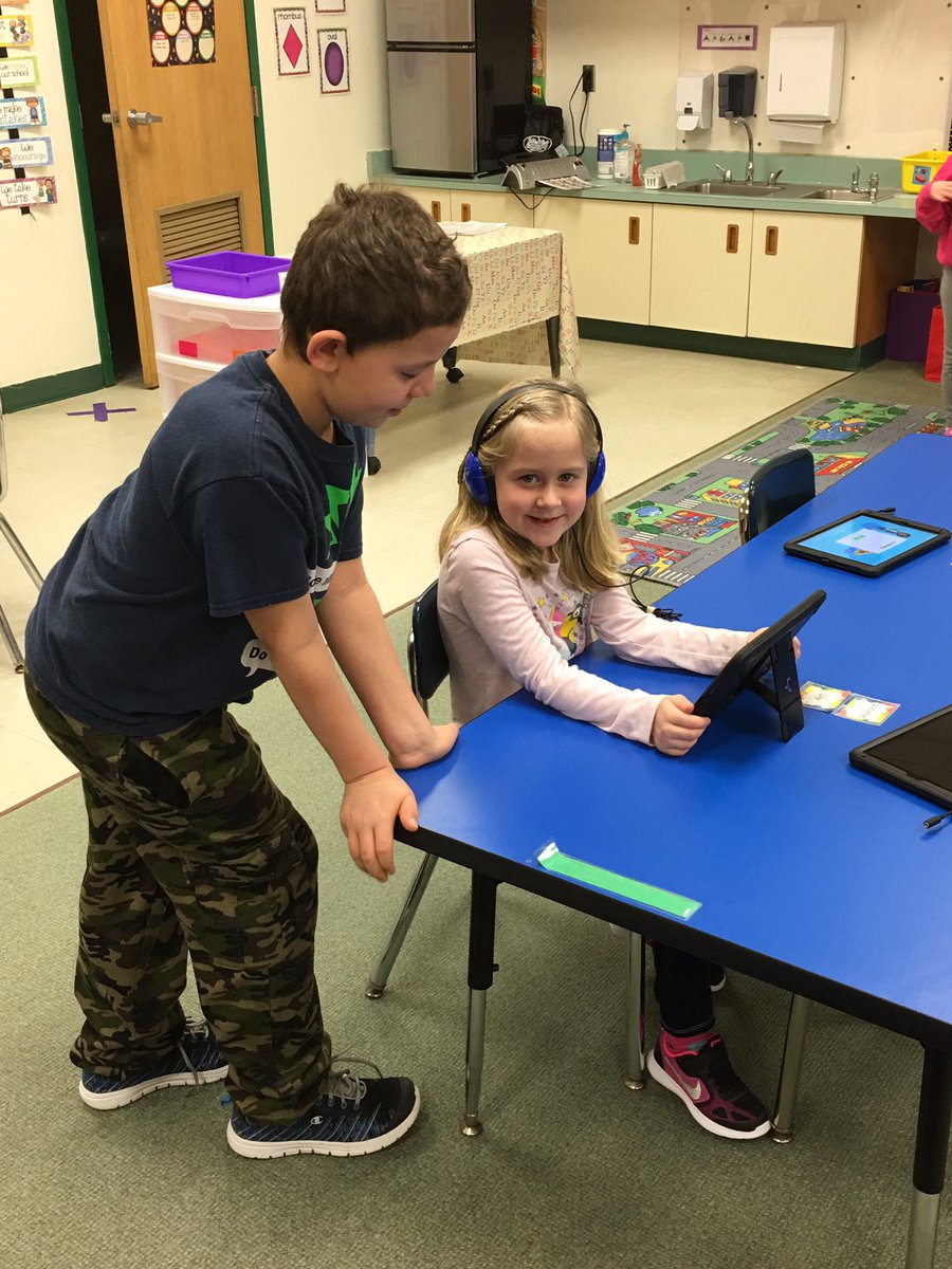 emsaxby's tweet photo. Bucket Buddies at work ...
Mrs. Newmyerโs 3rd grade class helper in Mrs. Chapmanโs kdg class helping with morning routine. #growyourway #bucketfillers #pridepals @Klhoody @graciemazzullo @JessChapman43 https://t.co/c55FVvGqwG