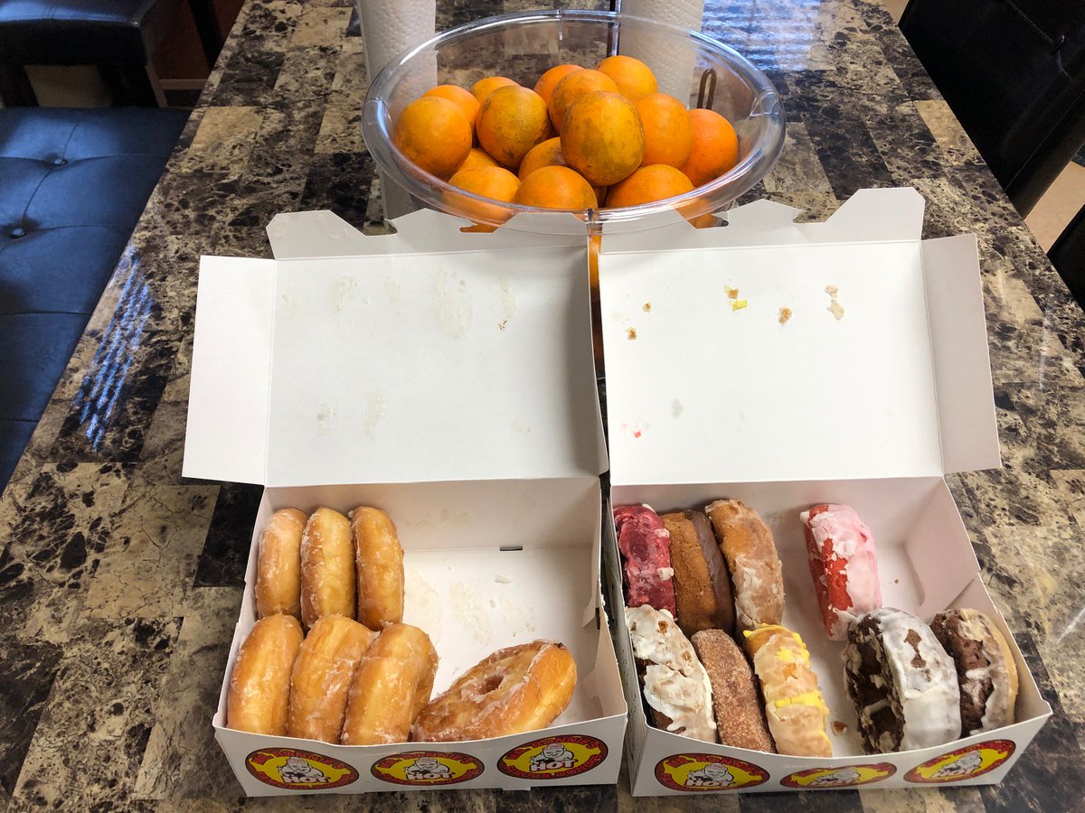 SubmarInc's tweet photo. Life is full of choices. π or π©?
#erosioncontrol #submar #submarinc #pipelines #engineering #construction #oilandgas #houma #louisiana #doughnuts #oranges #breakfast #decisionsdecisions https://t.co/J2wGCbI7SE