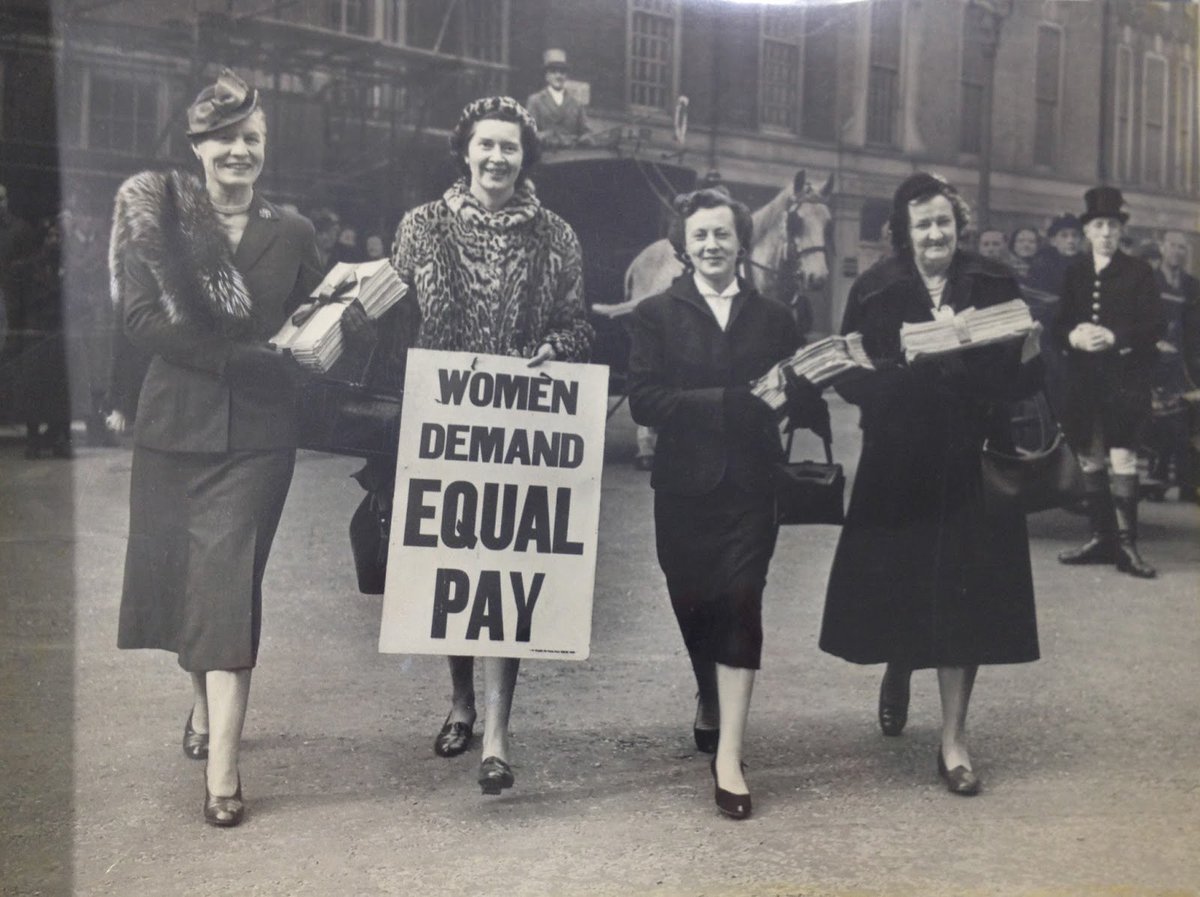 kyrstensinema's tweet photo. Today is the anniversary of the passage of the Lilly #Ledbetter10 Fair Pay Act. We'll keep fighting for #equalpay for equal work. #paycheckfairness https://t.co/4yTYPypkFr