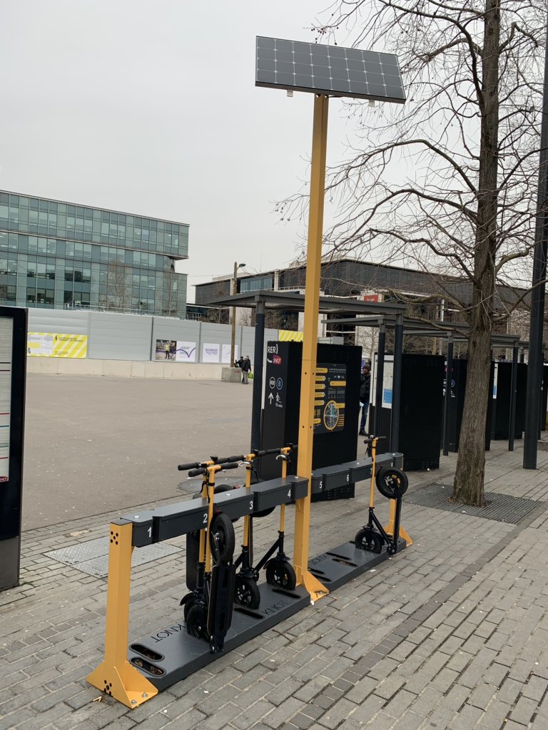 tpap_'s tweet photo. Check it out: solar powered Docked Scooters at St Denis train station in suburban Paris. https://t.co/xUOXeEDMM3
