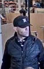 fortworthpd's tweet photo. #HeadsUp
Do you recognize this couple? They broke into a vehicle at Alliance Town Center and used the victim's stolen credit cards.
Please call 817-392-3148 with any information.
This is a reminder to always take your personal items with you.
#letsfindthem https://t.co/brNk0q2lz8