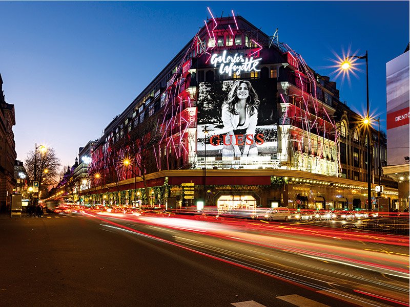 theunqpackaging's tweet photo. How Guess is weaving sustainability into the fabric of fashion https://t.co/hvo3ks7CYo @GUESS #sustainable #fashion #innovation https://t.co/27Hmlcr2gD