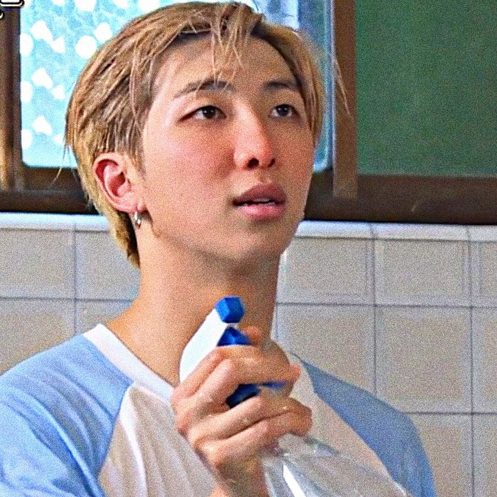 Um homão solteiríssimo passando pela sua tl