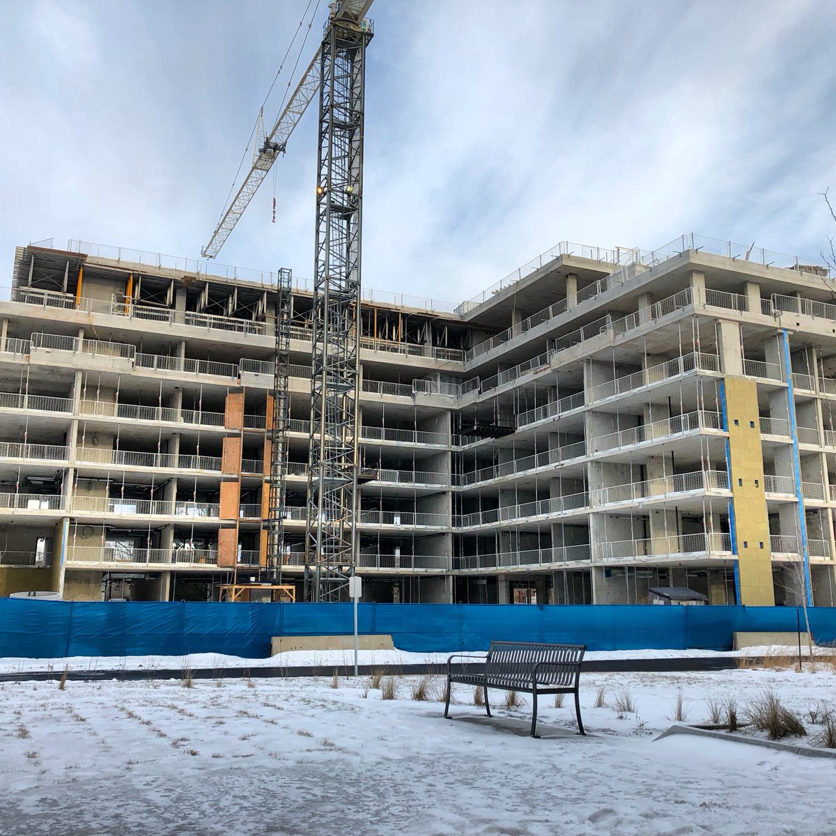 VDProperties's tweet image. The Humberside at Backyard Condos has reached he top floor! Register now for Backyard Condos final phase at:
bit.ly/2pJVYPU

#backyardcondos #etobicoke #VANDYK #torontocondos
