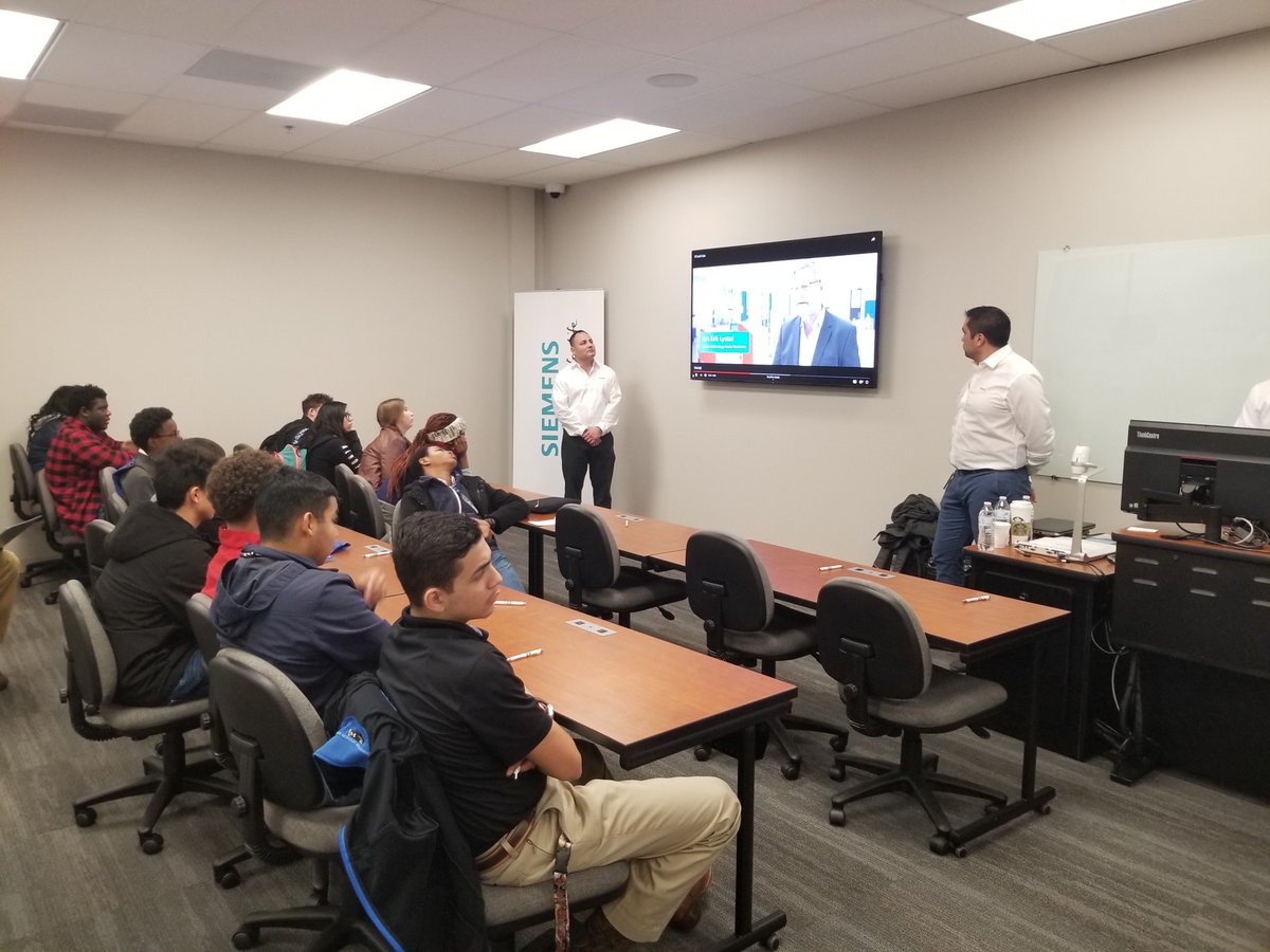 Carl Wunsche High School Technology Tower tweet media