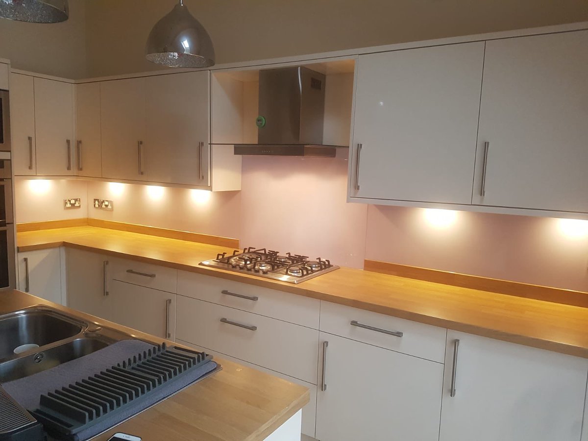2nd install form today all finished in dulux violet white #kitchen #dulux #paint #glass #splashbacks #design