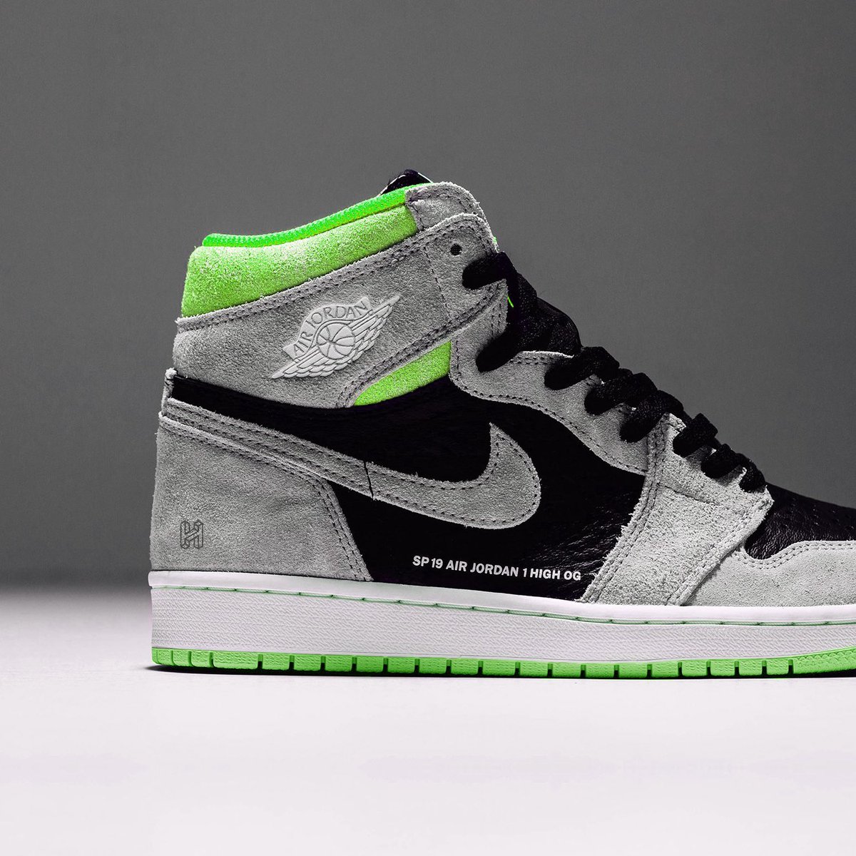 jordan 1 gunsmoke junior