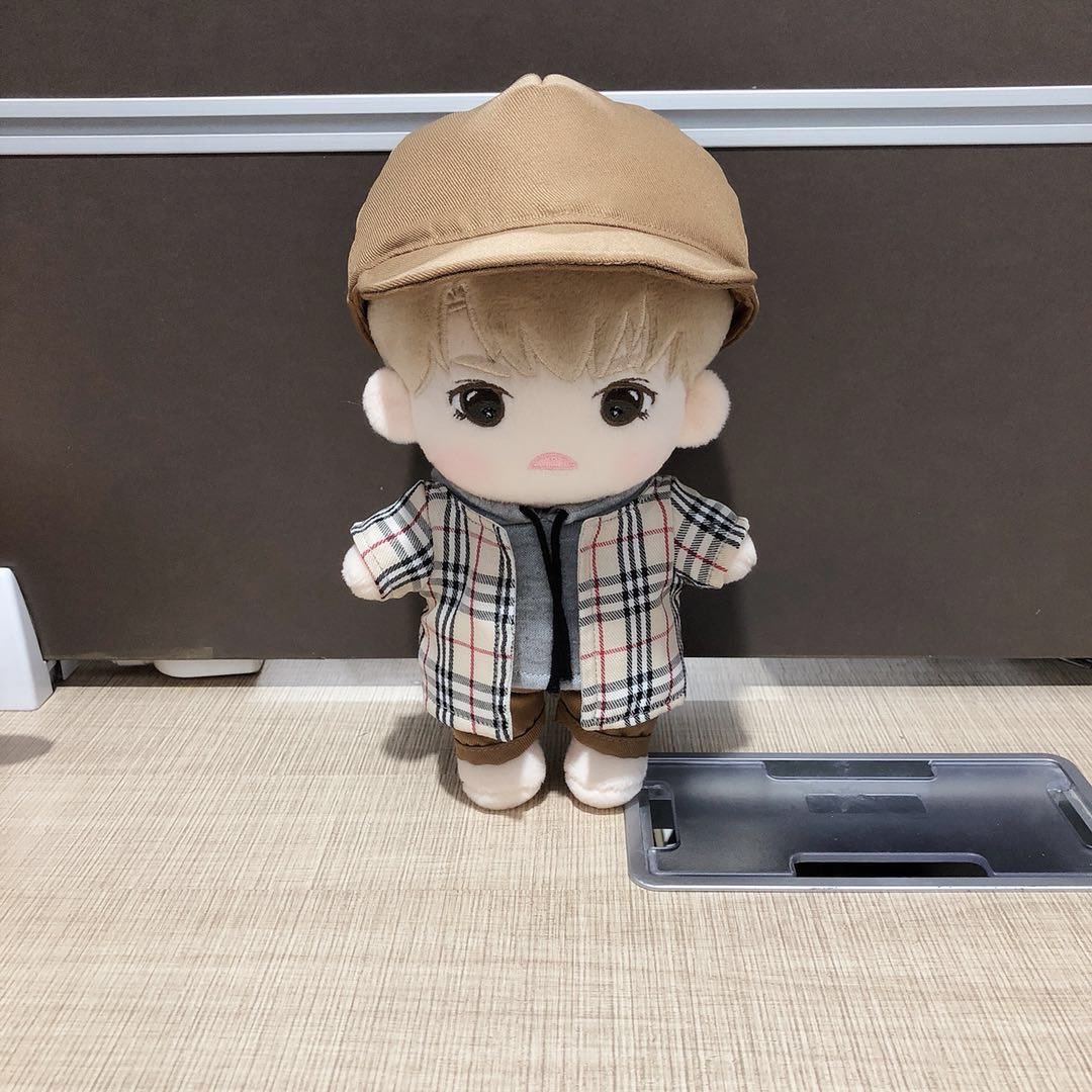 Babyleechan_'s tweet photo. FINALLY #babyleechanupdates #babyleechan_ #babyleechan last clothes! And one last re-colour otter https://t.co/PzCBbKHHmN