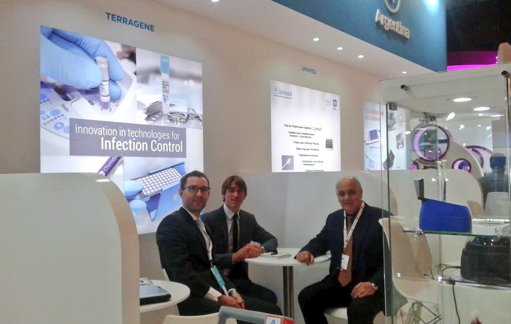 SantaFeGlobal's tweet photo. 📌Nuestra Oficina en Dubai acompañando a #Terragene en @Arab_Health la feria más importante del sector salud en oriente medio🔬 https://t.co/WLsA4xo2TU