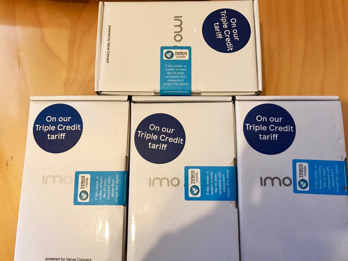 Thank you to the lovely people at <a href="/GreenoakHA/">Greenoak</a> and <a href="/GCFWoking/">GCF</a> for providing these topped-up phones so we can keep in touch with vulnerable clients. 🙏💙 #Woking #homeless #community #kindness