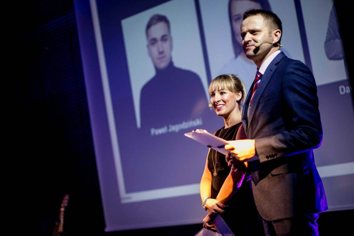 gft_pl's tweet photo. Work hard, play hard! Yet another #newyears #party and #gftvalues #awards ceremony at @GFT_Polska: 400+ colleagues from 3 offices in PL & guests from GFT Group! https://t.co/k9XKQ1P8ES