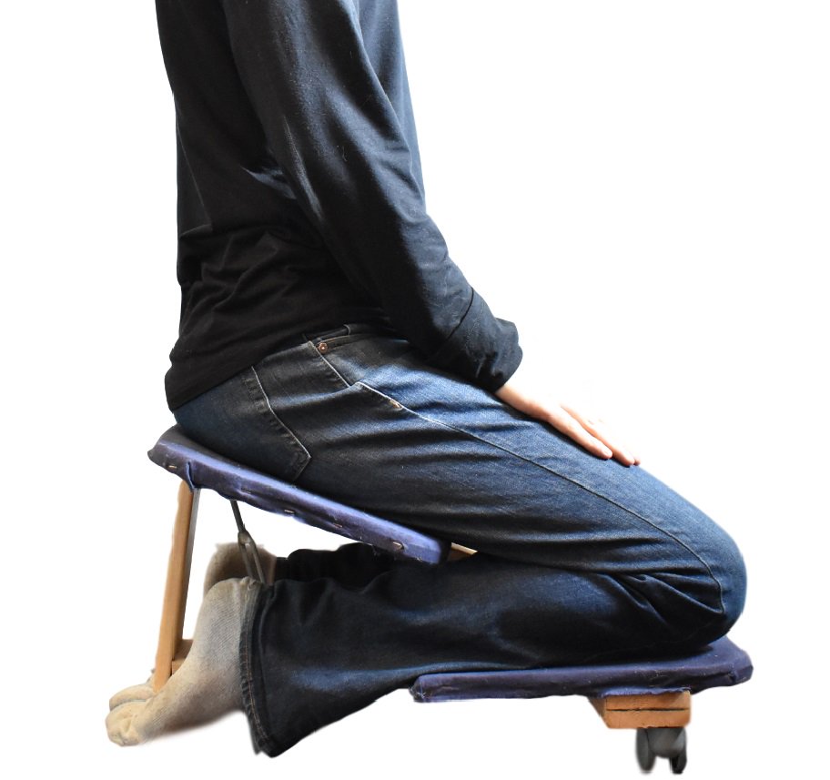 TallDotLife's tweet photo. Low profile chair for tall people sitting at low surfaces: https://t.co/16VwOLZIf3 https://t.co/qklZgeaewP