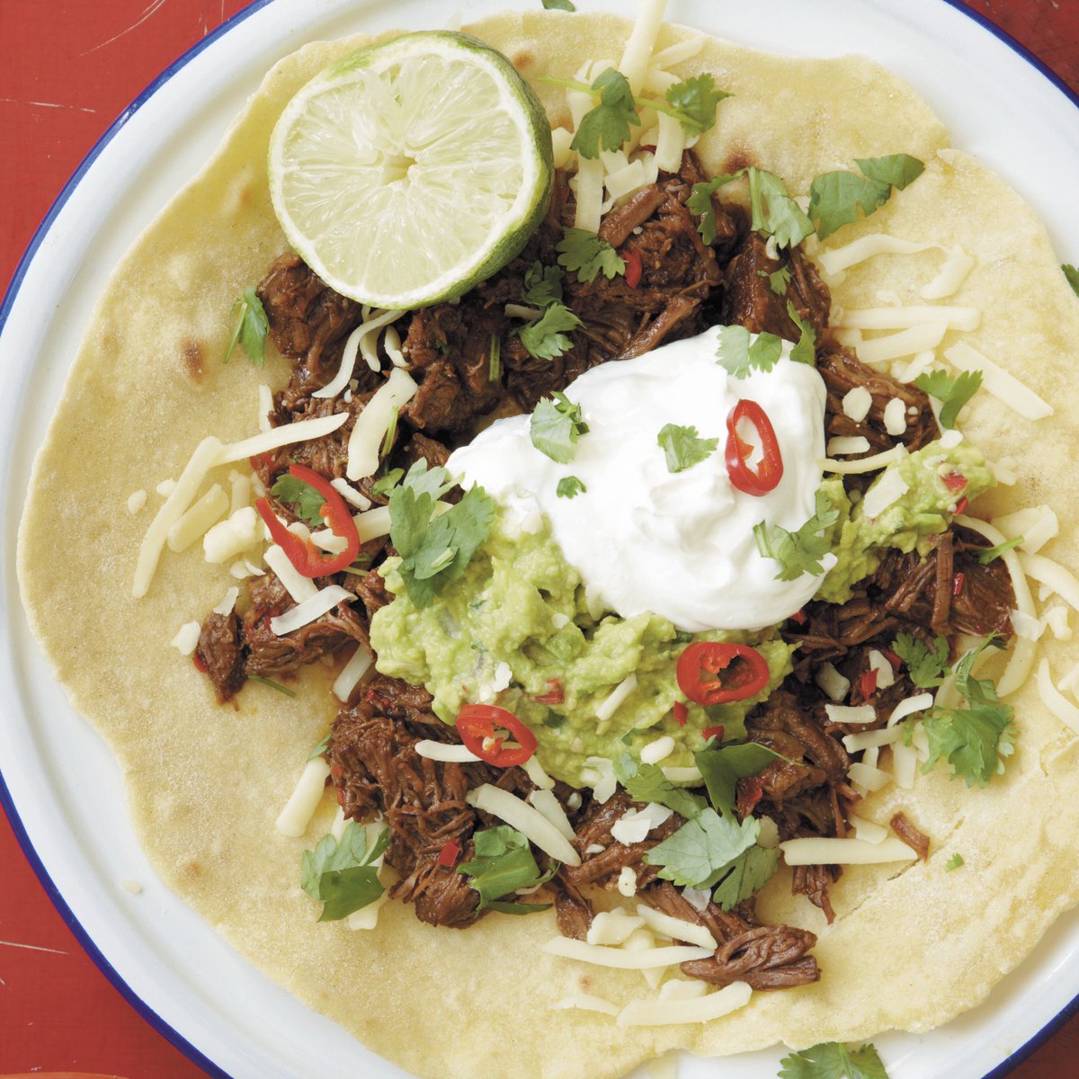 ArlaFoodsUS's tweet photo. If there's one thing we always love topped with Arla Shredded #Cheese, it's tacos! In honor of #TacoTuesday, try one of our favorite cheesy taco #recipes: https://t.co/hsrDcuJIJw https://t.co/rq6cJHFHZs