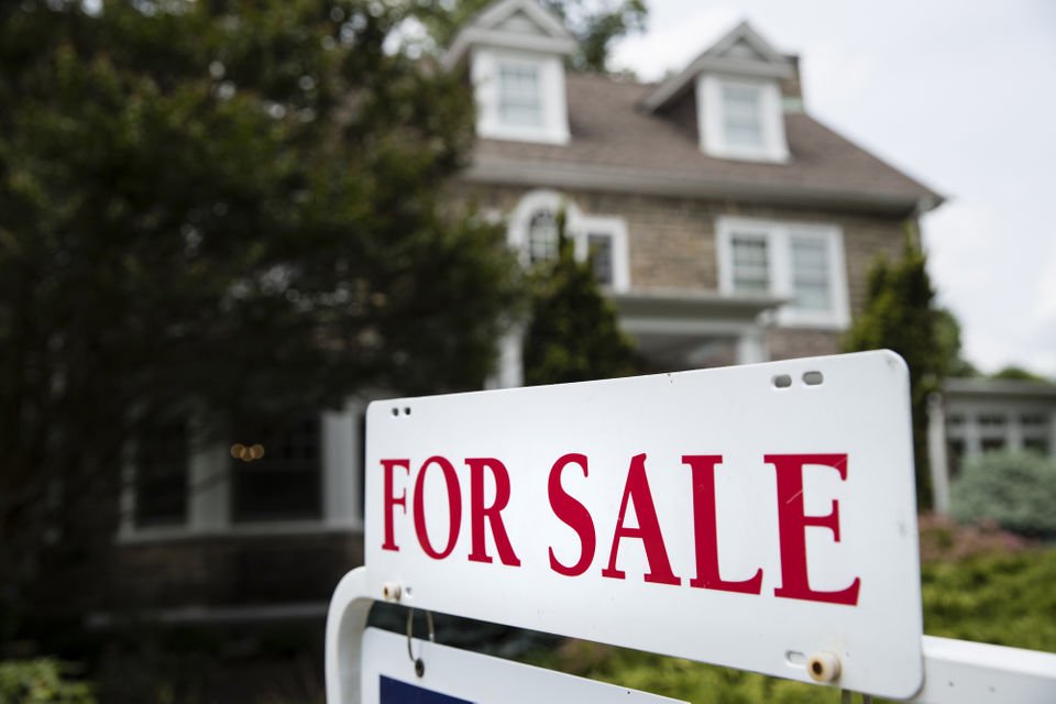 Oregonian's tweet photo. Portland-area home prices up 4.4% in November as market cools https://t.co/rWKnWbQkrk https://t.co/QisHmRTVvK
