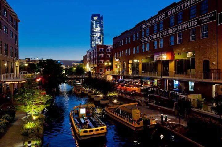 BTBreweryMO's tweet photo. Enter at https://t.co/2Hqt0LVwFL to win a trip to #SeeOKC:
$50 at @btbrewery
Tix to @okczoo
Tix to @sciencemuseumok
Tix to @ncwhm
Tix to @OKCMOA
Tix to @myriadgardens
Tix to @RiversportOKC
VIP experience to @RemingtonPark
(1) $200 Visa Card
Set of @chariotluggage
#BrewingFun https://t.co/vu5xUiKtRG