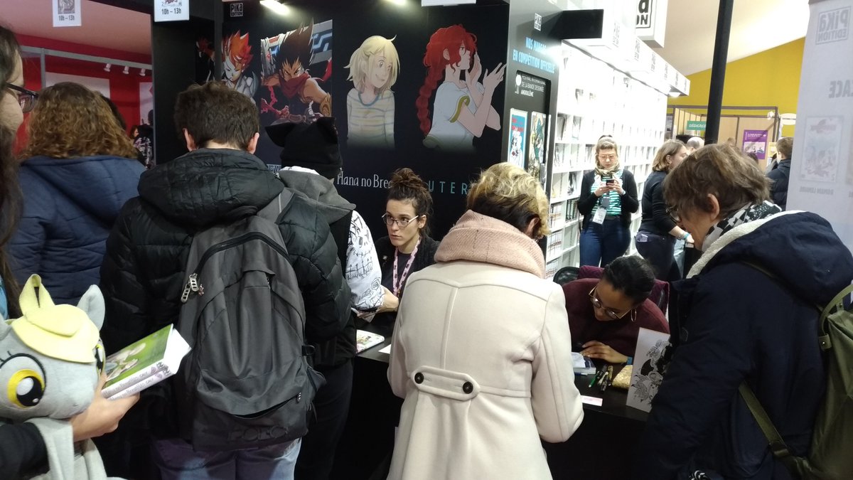 EditionsH2T's tweet photo. [ANGOULÊME] Le #FIBD2019 c'est fini! Un grand merci à toutes celles et ceux qui se sont déplacés nombreux! Et un grand bravo à nos auteures @magicaly_fr et #ArtofK qui ont enchaîné les dédicaces pendant 4 jours! ✨ #manga #Angouleme #BD https://t.co/V1xK75Ncqn