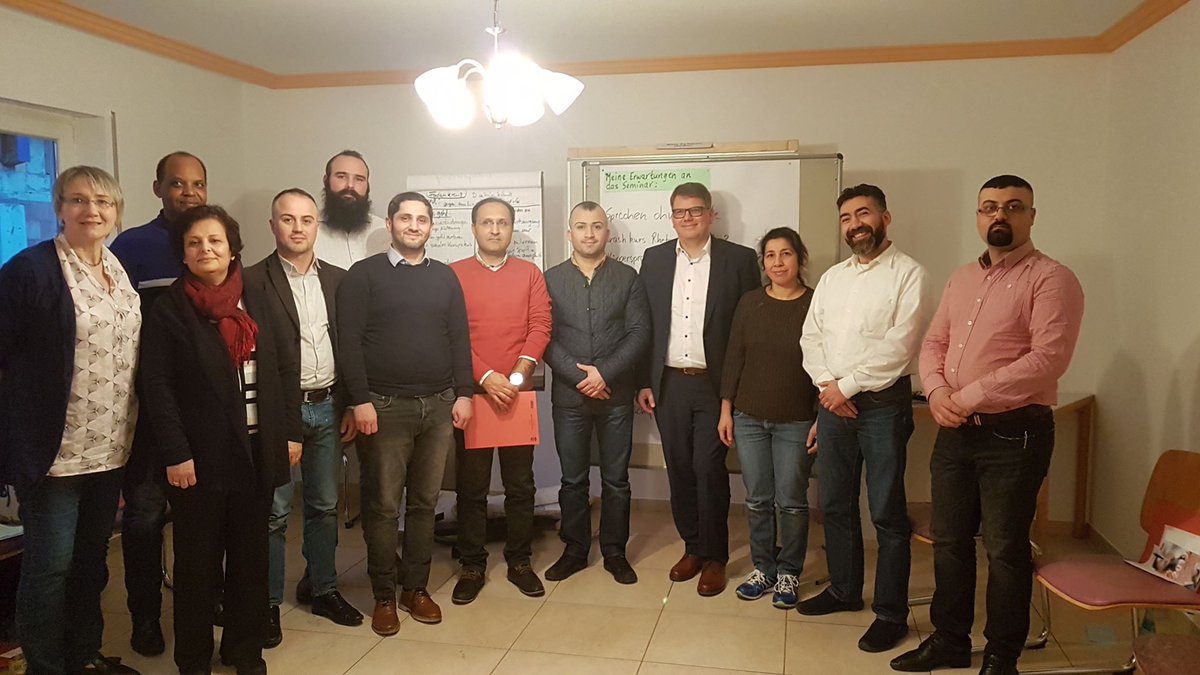 Am Samstag tollen Workshop zu Rhetorik in Zusammenarbeit mit der Friedrich-Ebert-Stiftung Hessen gehabt - MdL Frank-Thilo Becher stand dabei auch Rede und Antwort.