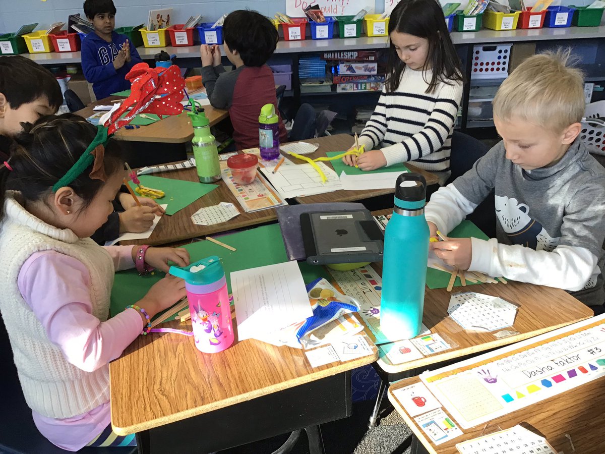 sgomberg15's tweet image. Building a habitat to keep our Cheerio safe in that mimics how a plant or animal stays safe! #inspire96 #TCIscience