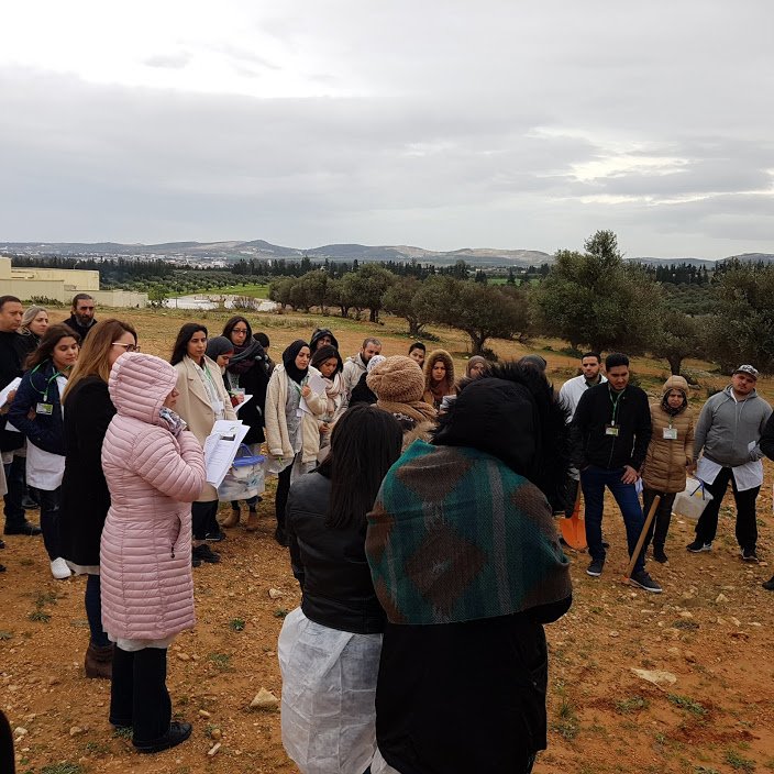 lbvbgr's tweet photo. Session 1 : Field visit and rhizoszpheric soil sampling procedure https://t.co/tYaypPJYjM