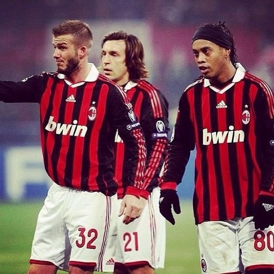 10zoneapp's tweet photo. Who’s on free kick duty here then? 🤣 https://t.co/dGTKYoajfP