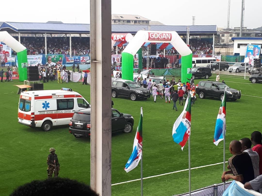 biolakazeem's tweet photo. Took 2 years for the Abia State government to lay the pitch of this stadium. Enyimba, the local club, had to play in PH for 2 seasons I think. About a year down the line,politicians are parking SUVs on the pitch. 

We are a strange people. A very different breed. https://t.co/RLw4WreJbf