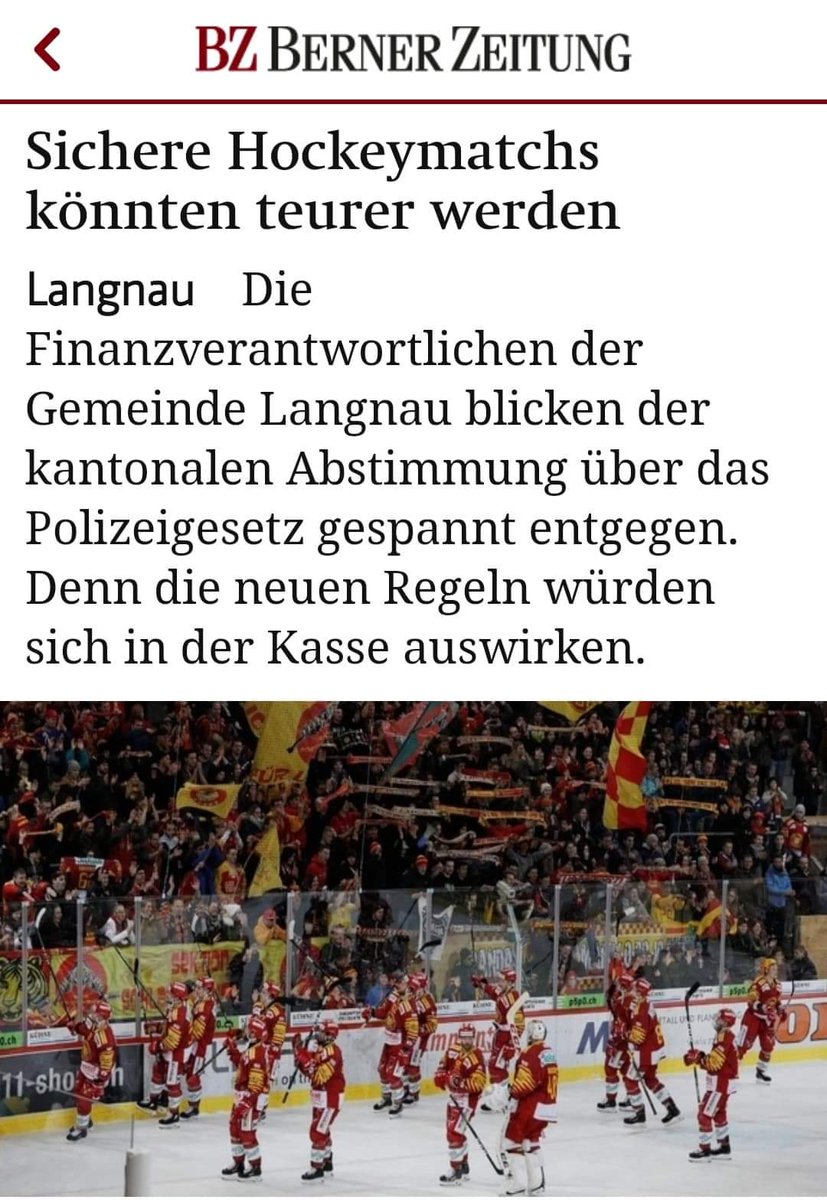 PolGNein's tweet photo. Hockeymatchs können in Zukunft 
Gemeinden und Fans teuer zu stehen kommen. Es ist auch dein Puck🏒: NEIN zum #Polizeigesetz am 10. Februar!
@HoppLangnou @ehcbiel @scbern_news #langnau #PolGNein #polizeigesetzstoppen https://t.co/j3icgiwUKq
