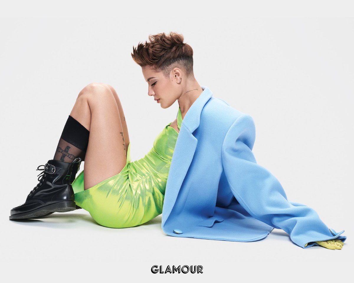 samanthabarry's tweet photo. And what better way to kick off our new look than with our first cover star of 2019 @halsey. She’s a woman who dares us all to be “inconvenient”; who won’t stay silent when female musicians are held to a higher standard than their male peers. https://t.co/OnBrYnvEsq https://t.co/lXhhXDLhV6