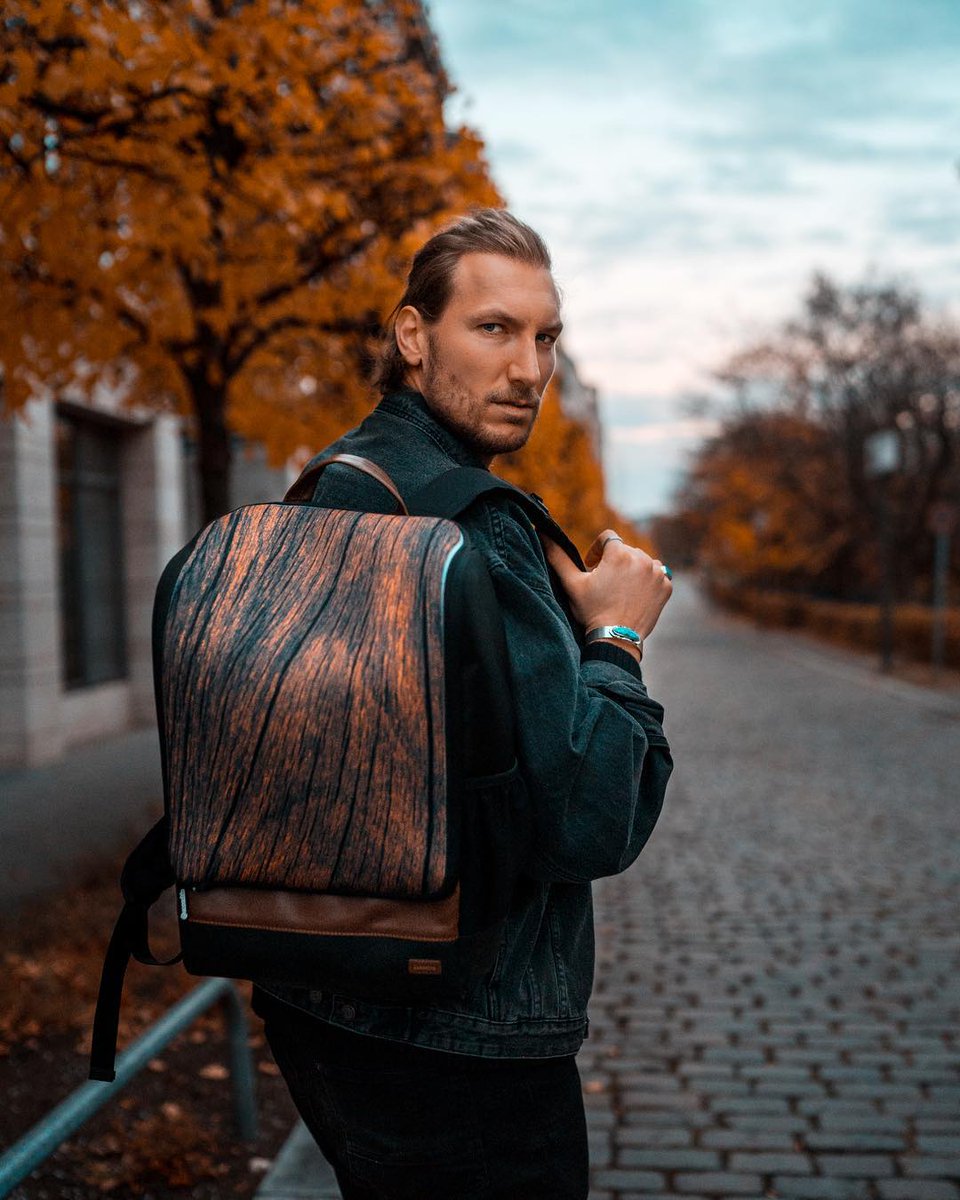 caseableFR's tweet image. Nos sac à dos ordinateur style bois, ultra réaliste 🎒

Découvrez nos autres designs ici : bit.ly/2CEXCIq