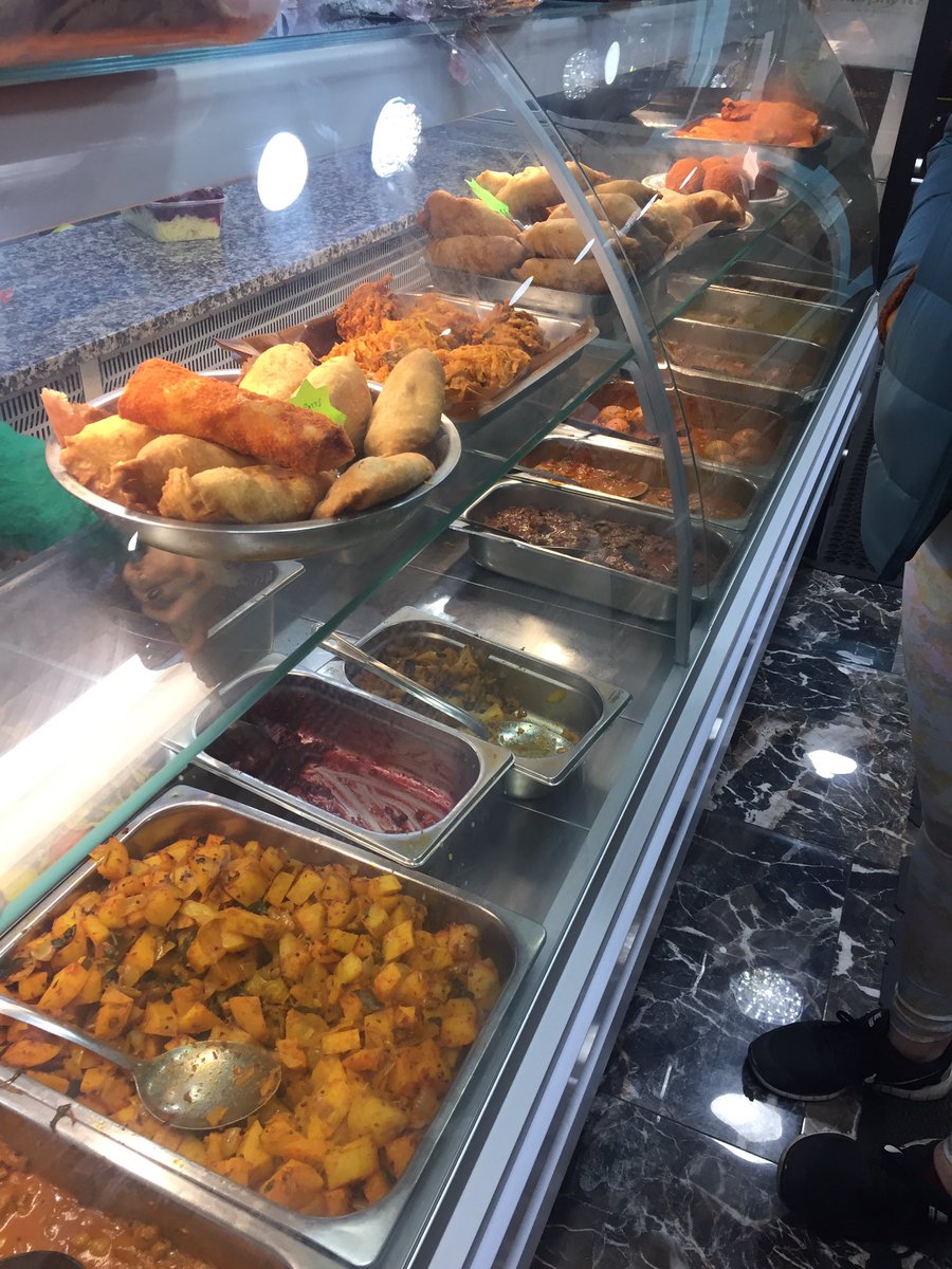 PearceSampson's tweet photo. Monday night post yoga curry treats 😋😍😋#everestcurryking #srilankan #lewisham #yogawithrosie https://t.co/a2qWK1hcq3