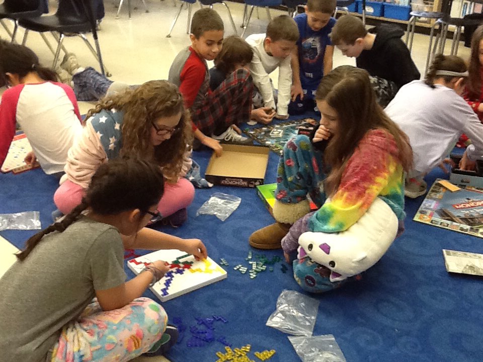 Grade4Spada's tweet photo. Pajama Day! 4SP Playing games in their comfy, cozy PJs@swpsicomac https://t.co/MDzmQ8x8zS