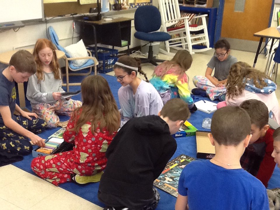 Grade4Spada's tweet photo. Pajama Day! 4SP Playing games in their comfy, cozy PJs@swpsicomac https://t.co/MDzmQ8x8zS