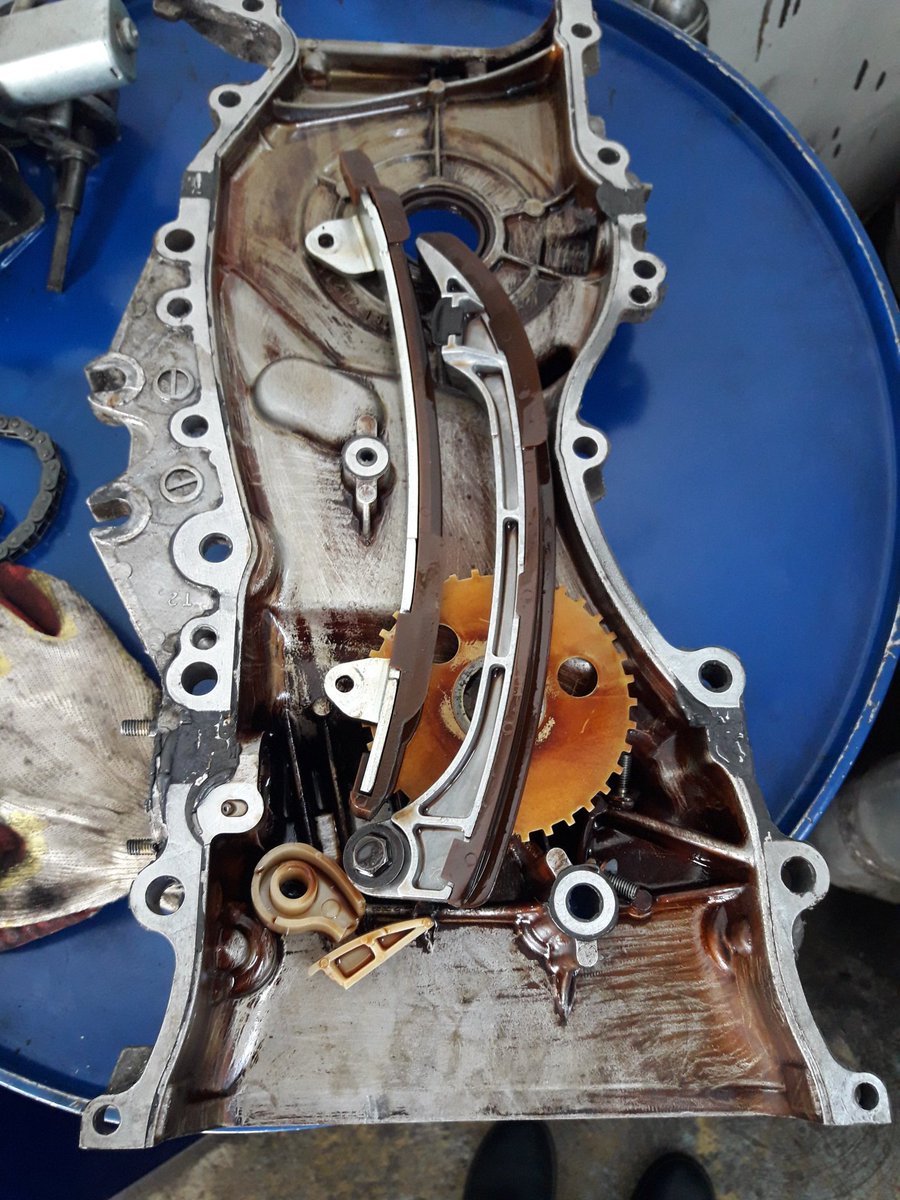 absavto's tweet image. Замена цепей  Toyota Rav 4.  Здесь признаки, машина плохо заводилась. При этом стартер был в порядке. Из-за растянутой цепи сбивается зажигание.📱 звоните и 🖍записывайтесь 89370854888
автосервис-34.рф