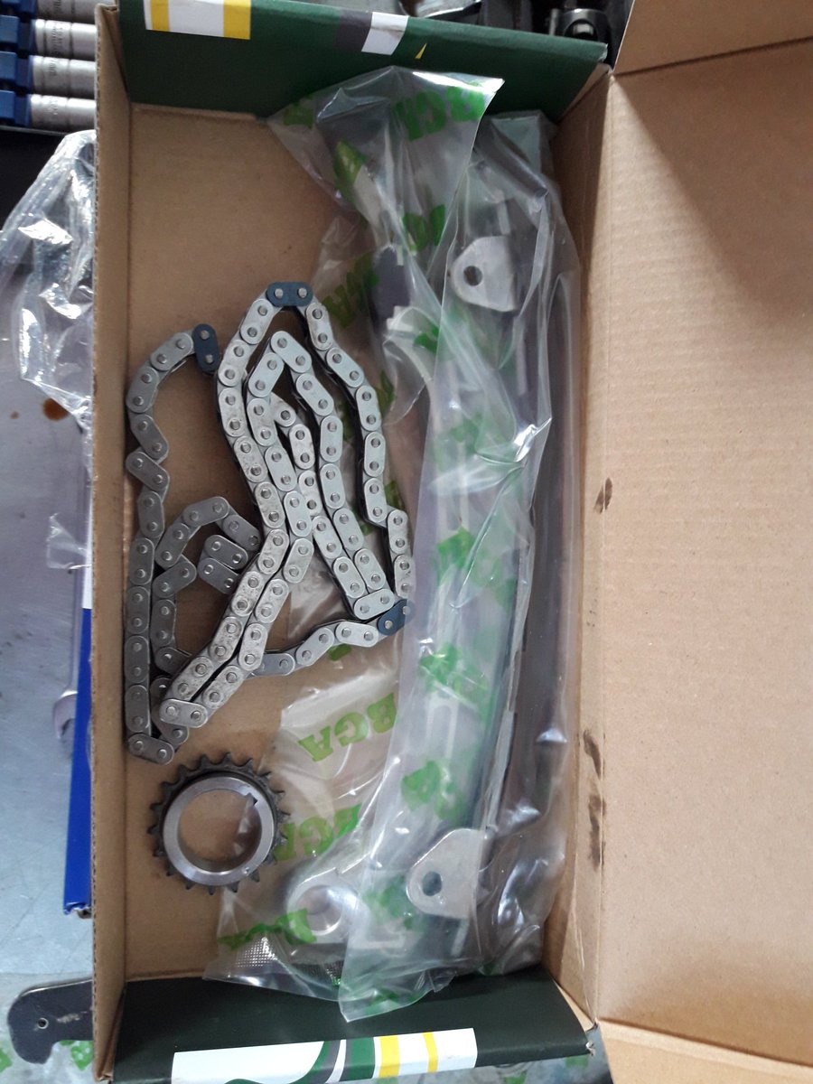 absavto's tweet image. Замена цепей  Toyota Rav 4.  Здесь признаки, машина плохо заводилась. При этом стартер был в порядке. Из-за растянутой цепи сбивается зажигание.📱 звоните и 🖍записывайтесь 89370854888
автосервис-34.рф