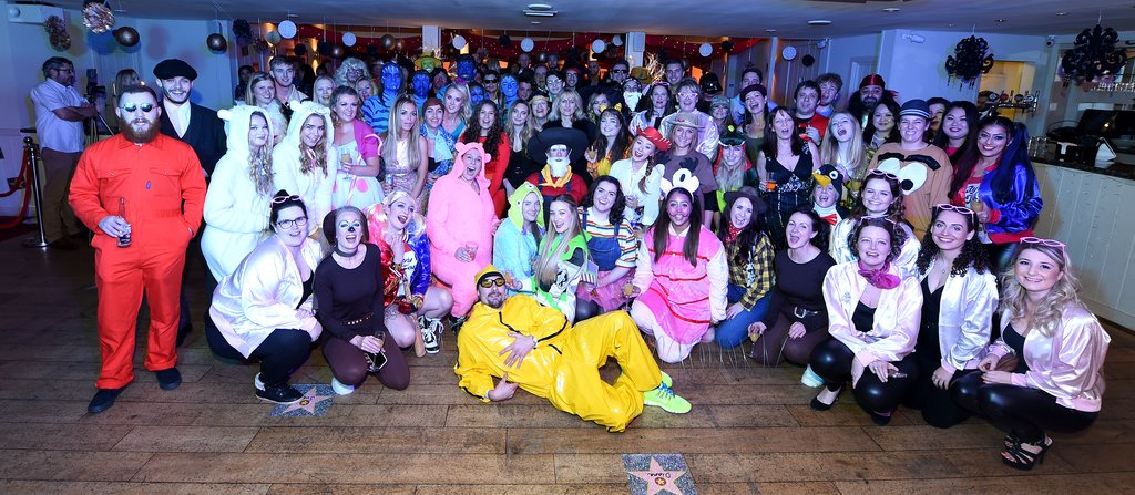 FoxCollectionHR's tweet image. Another brilliantly fun staff party @FoxhillsSurrey - such fantastic outfits! #movienight #staffcommitteesuccess