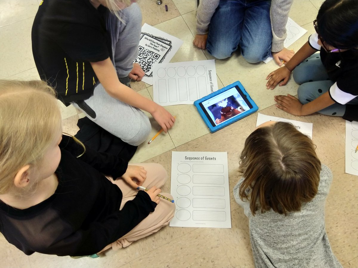 MrsChristmanFV's tweet photo. First grade foxes using QR codes to listen to and read stories about Groundhog's day and then use sequencing words to retell the story. #psdpd #parklandpride #edu586cc #iPad https://t.co/GtK1V9J93a