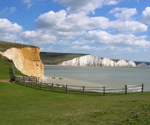 SussexUniRE's tweet photo. We managed to get through the South Downs Way and what great views we encountered! Now heading to Thames Path for our third stop of the #CommitToGetFar challenge! https://t.co/8VdPCXrx2d