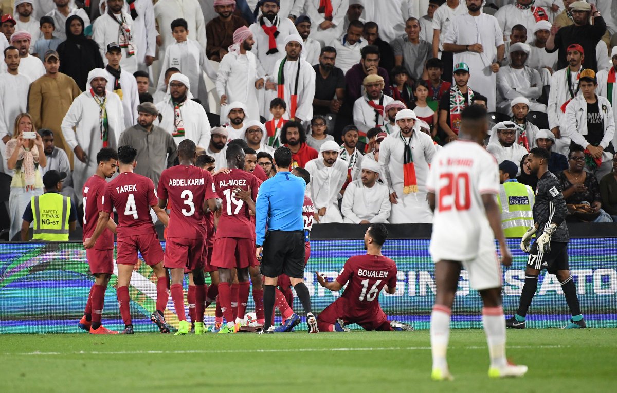 afcasiancup's tweet photo. ⏱ FULL-TIME | 🇶🇦 Qatar 4-0 UAE 🇦🇪

@QFA are through to the #AsianCupFinal for the first time ever! History! https://t.co/hanlc0onmE