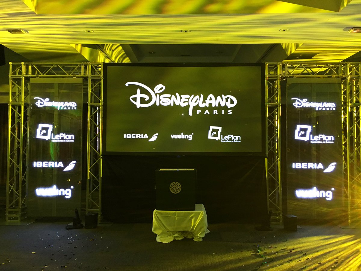 ¡Gracias compañeros de #LePlan por una presentación tan divertida! Todo el equipo de social media queremos ir a <a href="/DisneylandParis/">Disneyland Paris</a> cuánto antes! ♥️🥰 #Embajadores40