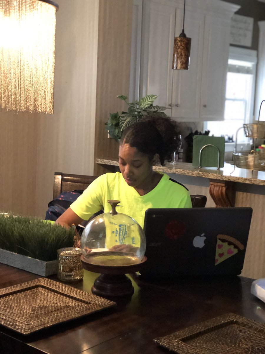 sheinspires7's tweet photo. It’s #digitallearningday at our house!!! #SnowDay #NoMakeUps #weareworking @GwinnettSchools @colemanms546 @harbinses Representing!! https://t.co/BVlWDgH7bB