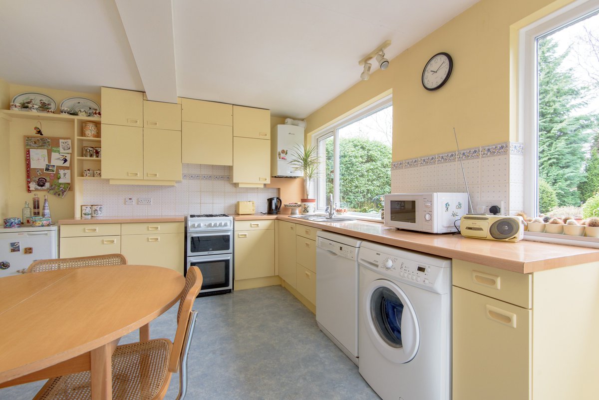 ParisSteeleLaw's tweet image. new to market 6 Fala Village, Fala, #Pathhead EH37 5SY, 
3 bed semi-detached cottage set in popular conservation village.