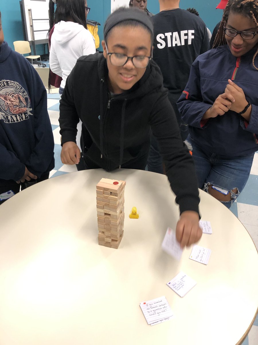 WinYSB's tweet image. Windsor Police and Youth Partnership “broke the ice” with a fun twist on Jenga #winysb #winvalue #policeandyouth #community #jenga #afterschool #positiveyouth